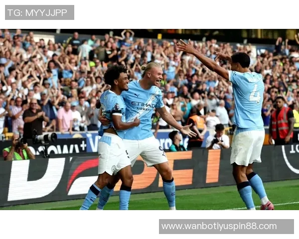 曼城对斯图加特18岁天才卡托维奇表现出兴趣但球员暂无转会意向