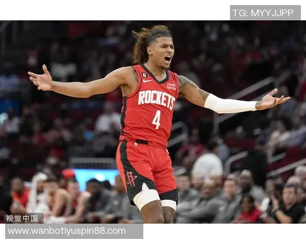 杰伦格林展现魅力穿搭太阳城市版球衣尽显时尚风采