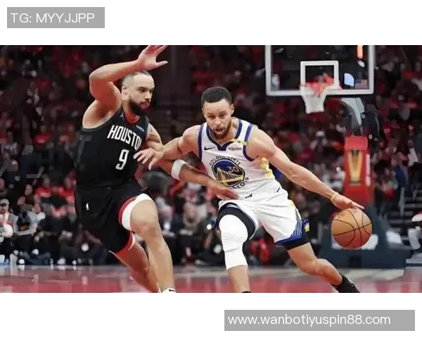 狄龙上半场表现出色12投5中罚球全中独揽14分助力球队领先 狄龙上半场表现出色12投5中罚球全中独揽14分助力球队领先